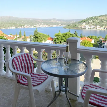 Apartment Suzi-1 By Interhome