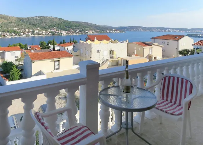 Suzi-1 By Interhome Apartamento