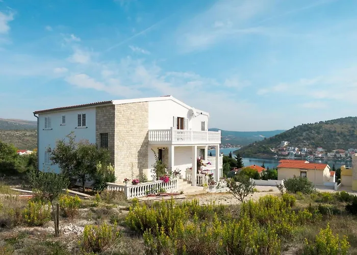 Suzi-1 By Interhome Apartamento