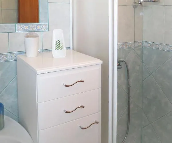 Suzi-1 By Interhome Apartamento